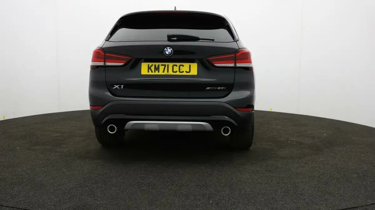 2021-bmw-x1-20-xdrive20i-xline-big-5