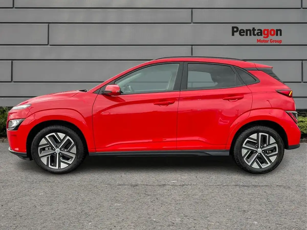 2022-hyundai-kona-e-premium-204ps-64kwh-7kw-obc-big-13