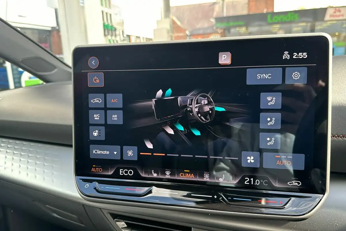 2024-cupra-born-e-v3-230ps-77kwh-e-boost-big-12