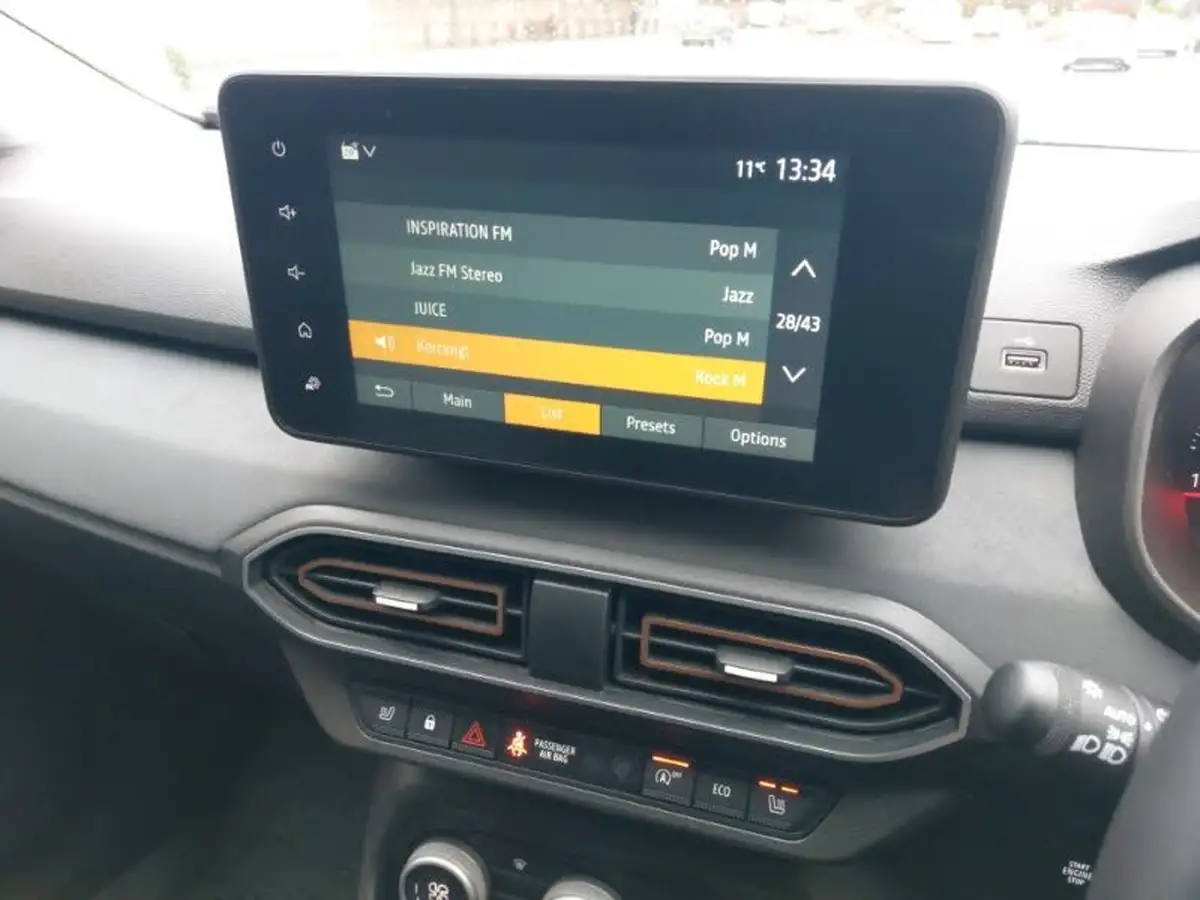 2024-dacia-jogger-10-tce-extreme-big-12