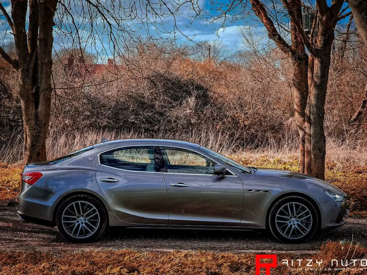 2016-maserati-ghibli-30td-big-21