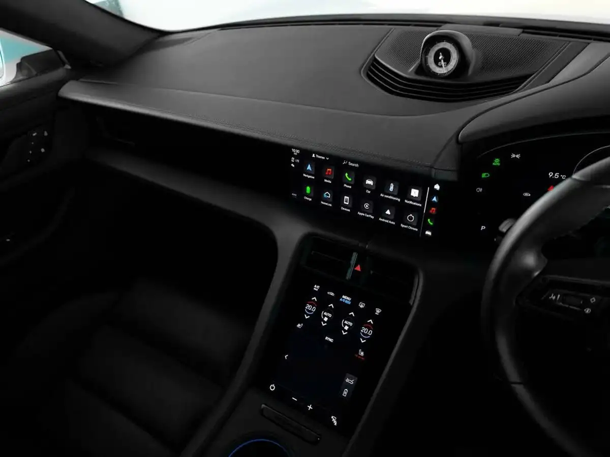 2023-porsche-taycan-e-4s-sport-turismo-571ps-performance-battery-plus-big-24