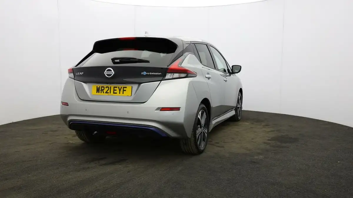 2021-nissan-leaf-e-e-n-connecta-big-53