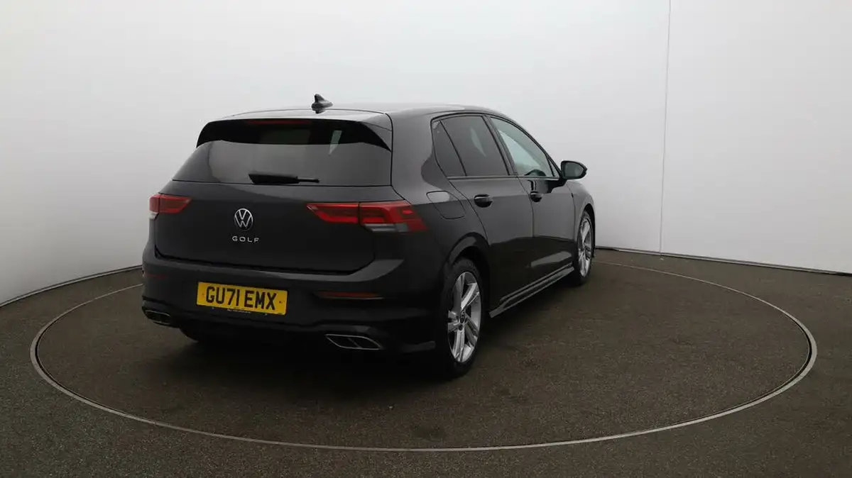 2021-volkswagen-golf-15-tsi-r-line-150ps-hatchback-big-48