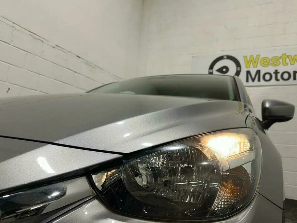2017-mazda-mazda2-15-se-l-nav-auto-big-14