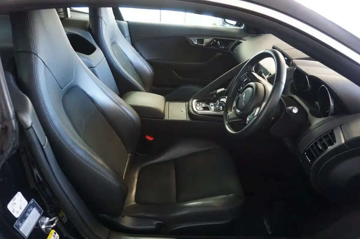 2017-jaguar-f-type-30-v6-sc-coupe-auto-big-15