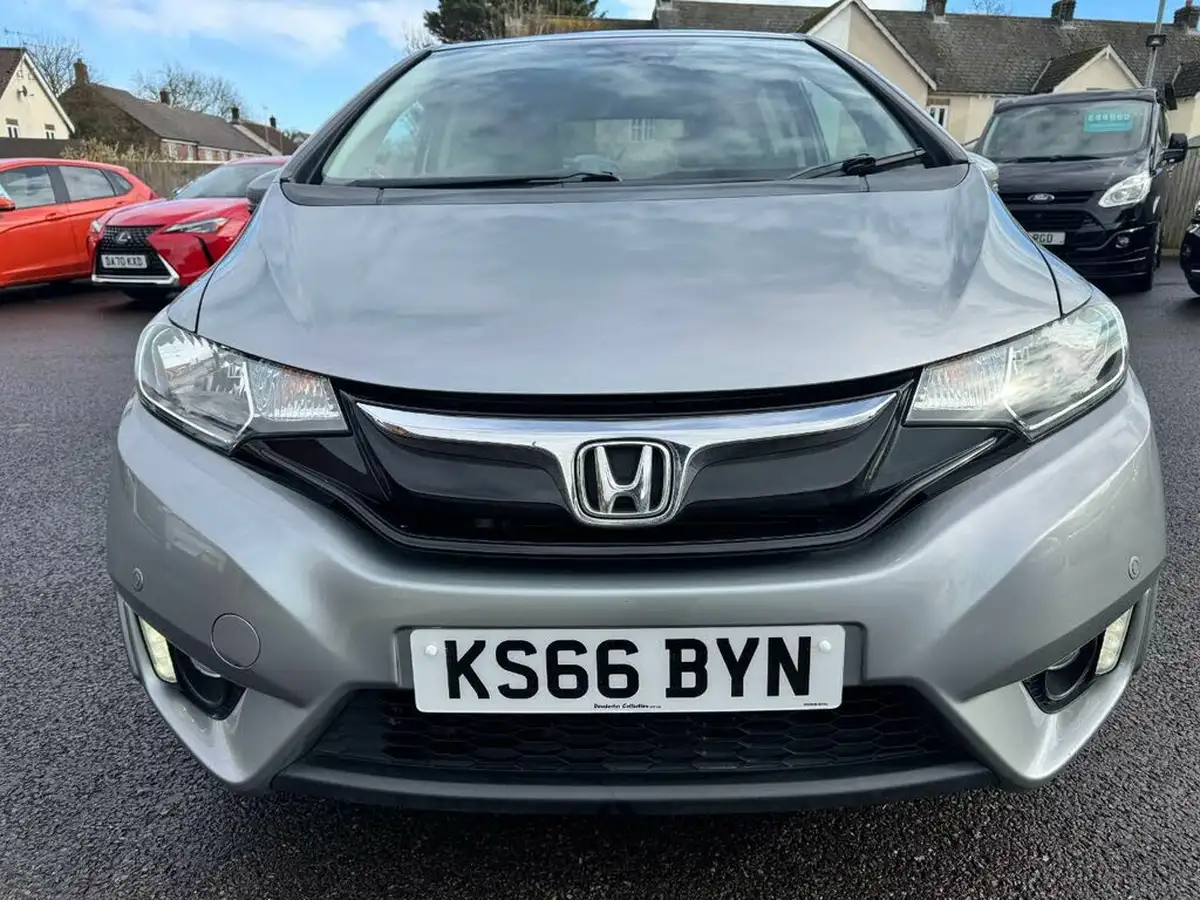 2016-honda-jazz-13-i-vtec-ex-cvt-big-7