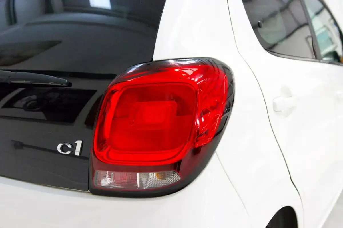 2016-citroen-c1-12-puretech-flair-82ps-5d-big-20