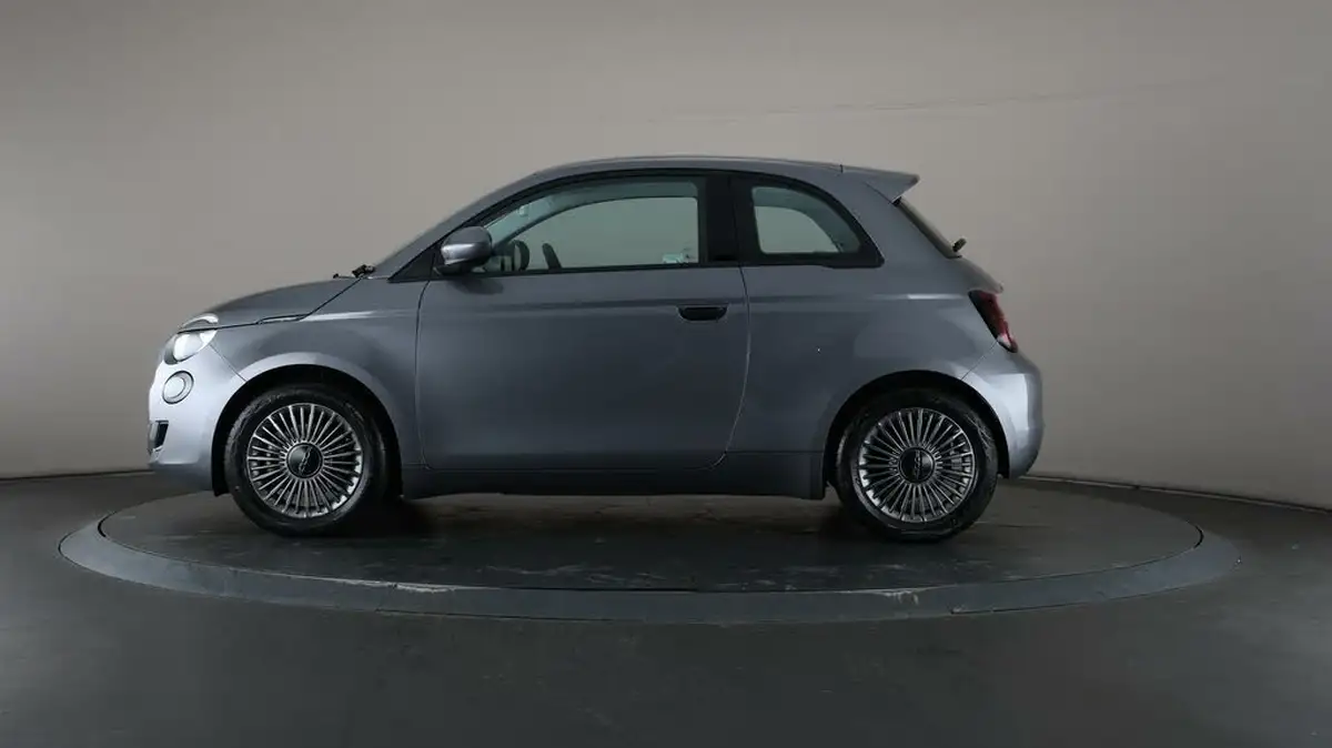 2022-fiat-500-e-icon-117bhp-big-4