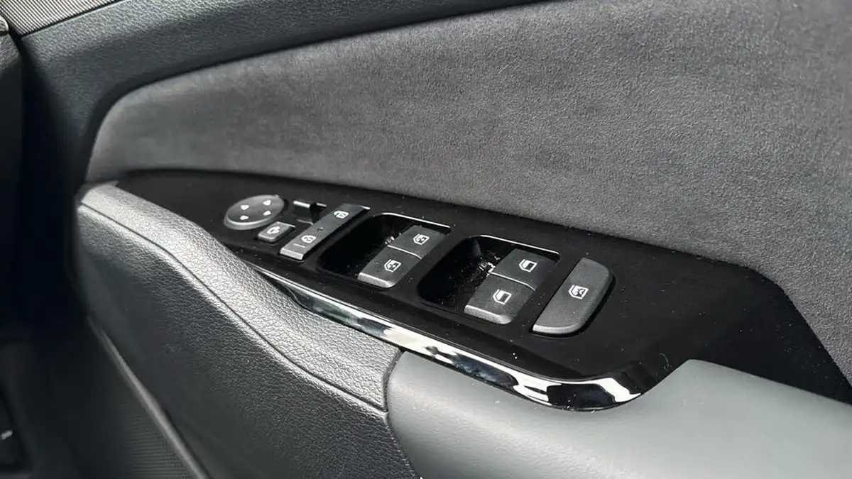2023-kia-sportage-16-t-gdi-gt-line-s-261bhp-awd-phev-auto-big-27