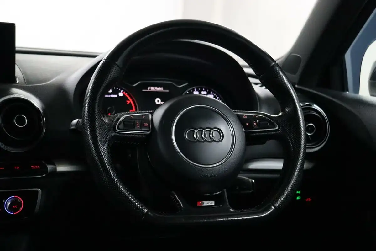 2015-audi-a3-14-s-line-125ps-hatchback-3d-1390cc-tronic-big-43