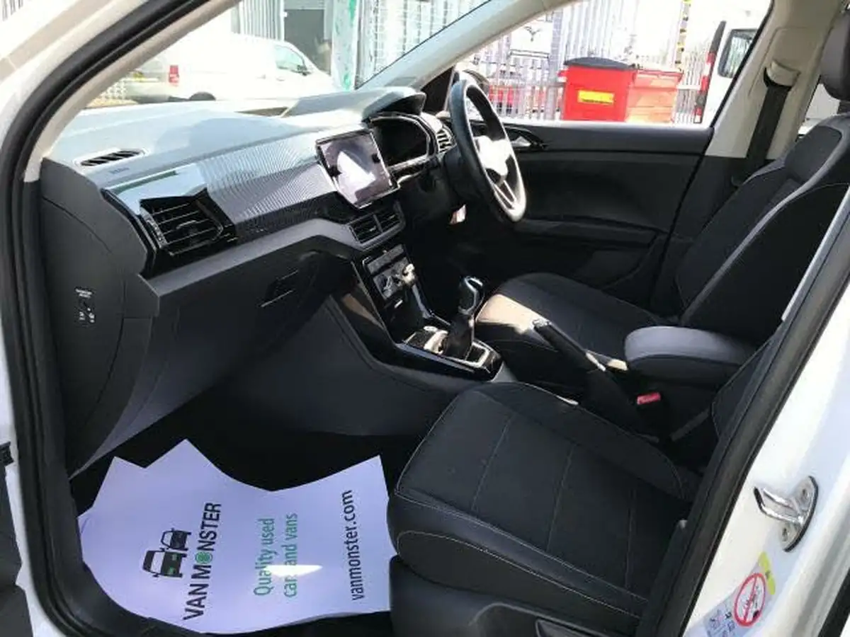 2023-volkswagen-t-cross-10-tsi-black-edition-110ps-big-12