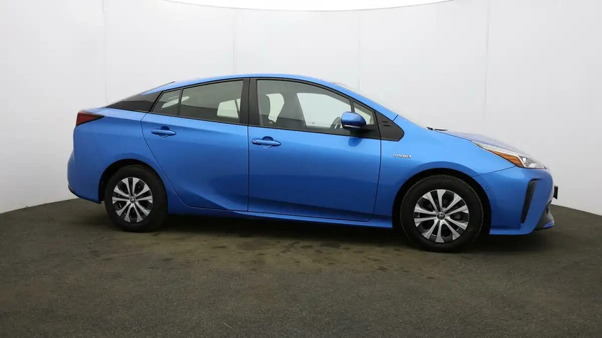 2020-toyota-prius-18-vvt-i-business-edition-plus-cvt-big-42
