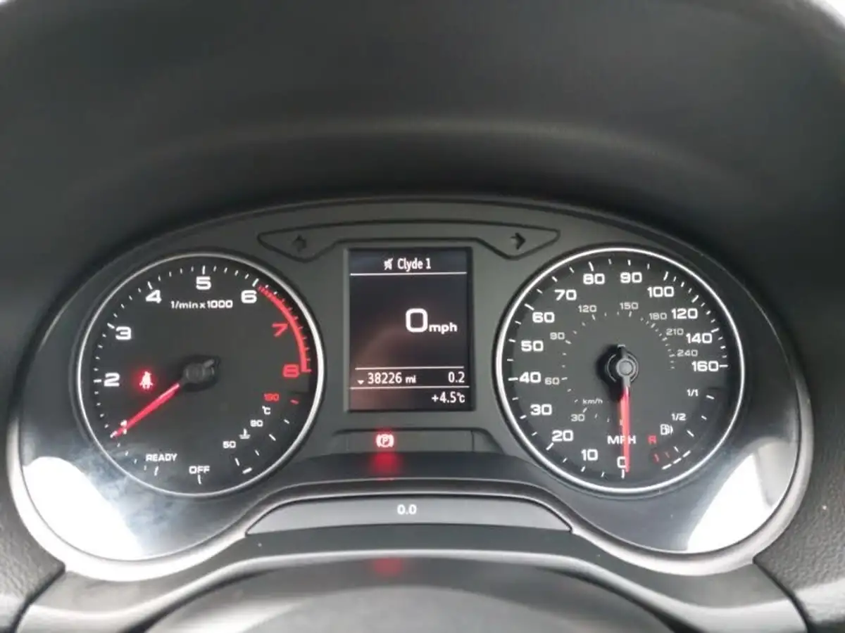 2019-audi-q2-10-30-tfsi-black-edition-big-10