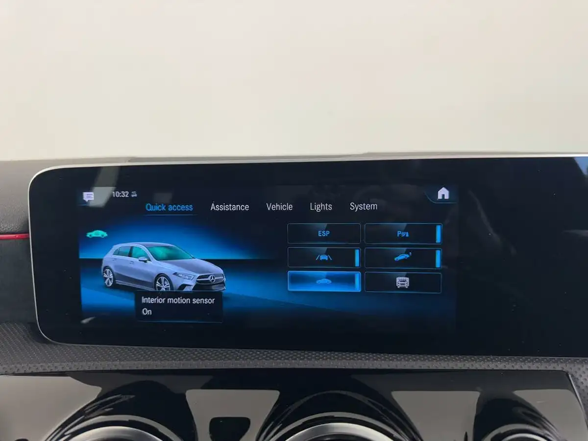 2021-mercedes-benz-a-class-15d-a180d-amg-line-executive-hatchback-5d-7g-dct-big-52
