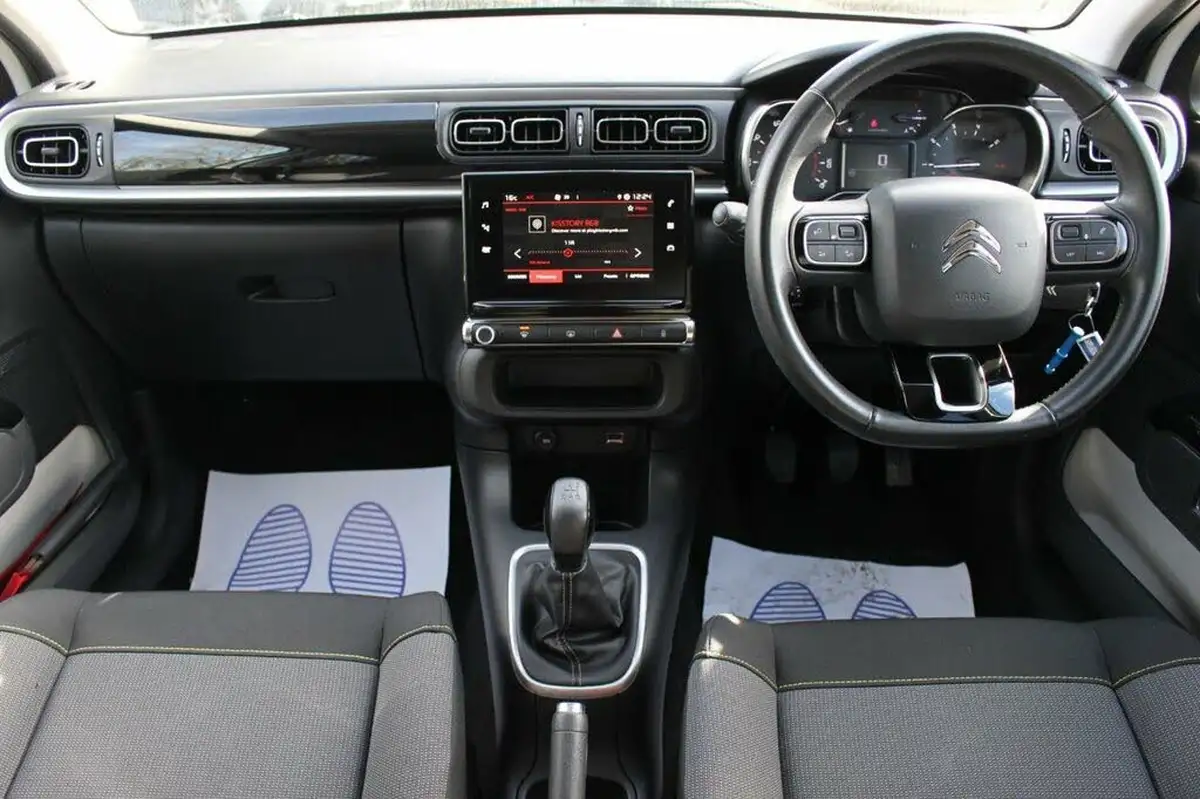2019-citroen-c3-12-puretech-flair-82ps-ss-big-4