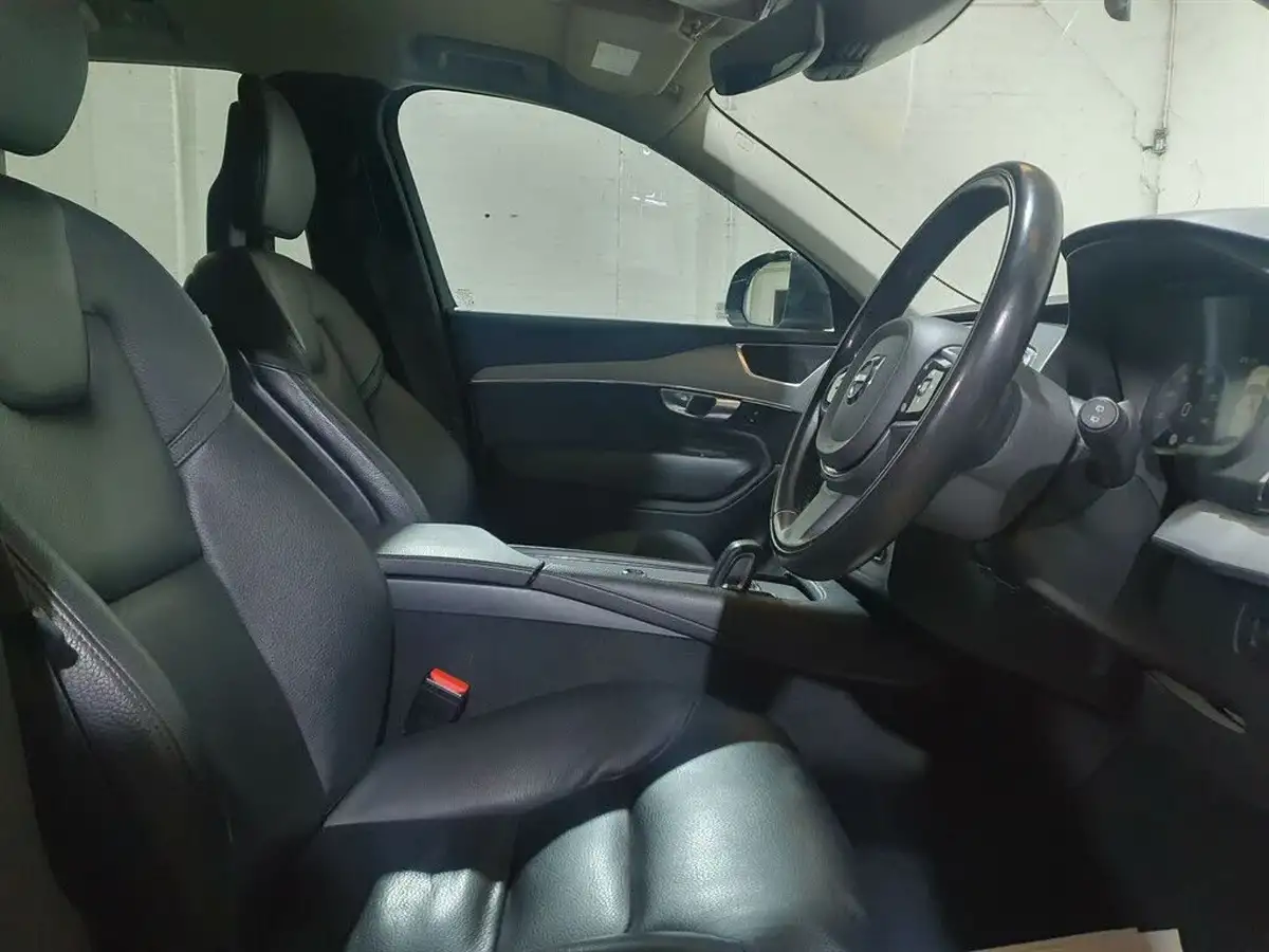 2019-volvo-xc90-20td-b5-momentum-big-40