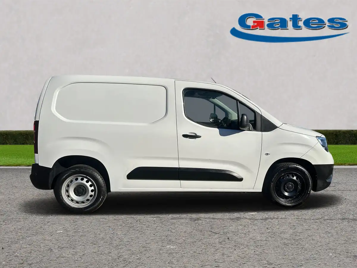 2021-vauxhall-combo-15cdti-dynamic-2300-100pseu6dt-l1h1-panel-big-10