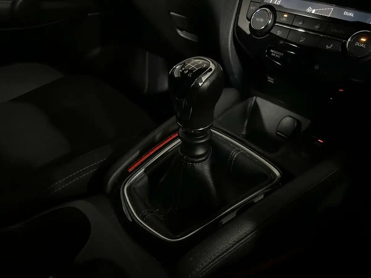2019-nissan-qashqai-13-dig-t-n-connecta-140ps-big-28