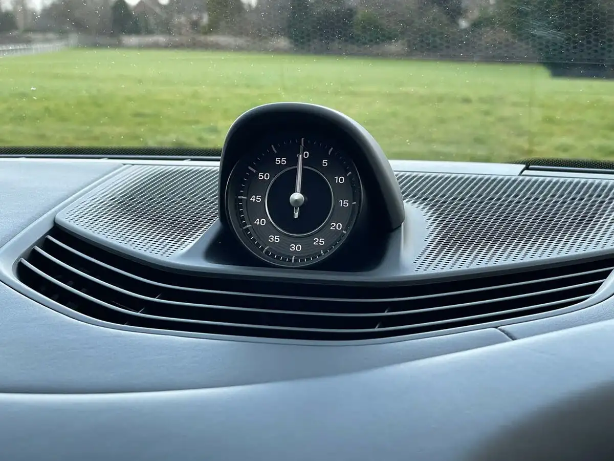 2021-porsche-taycan-e-turbo-s-big-5