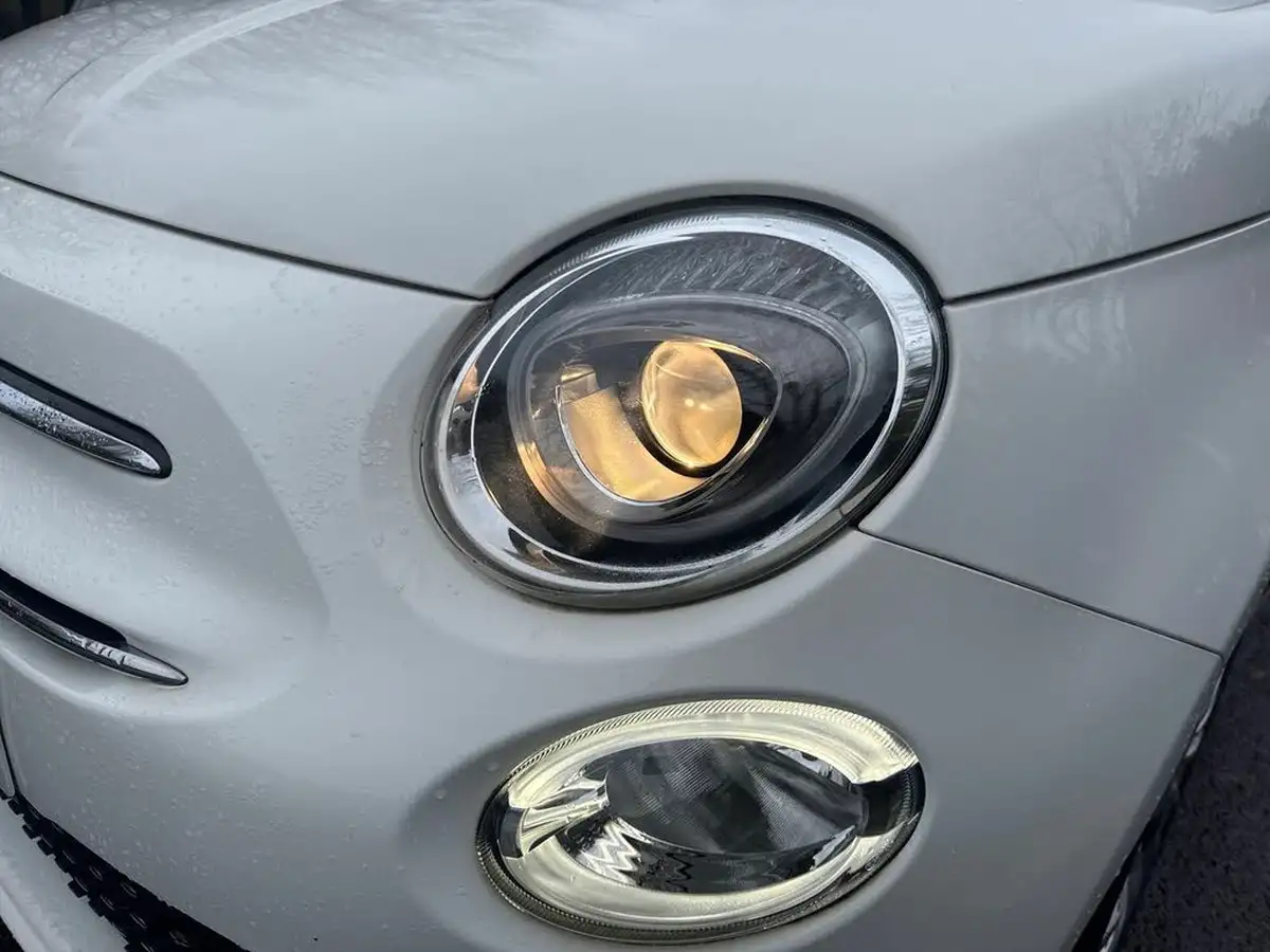 2021-fiat-500-10-lounge-big-20