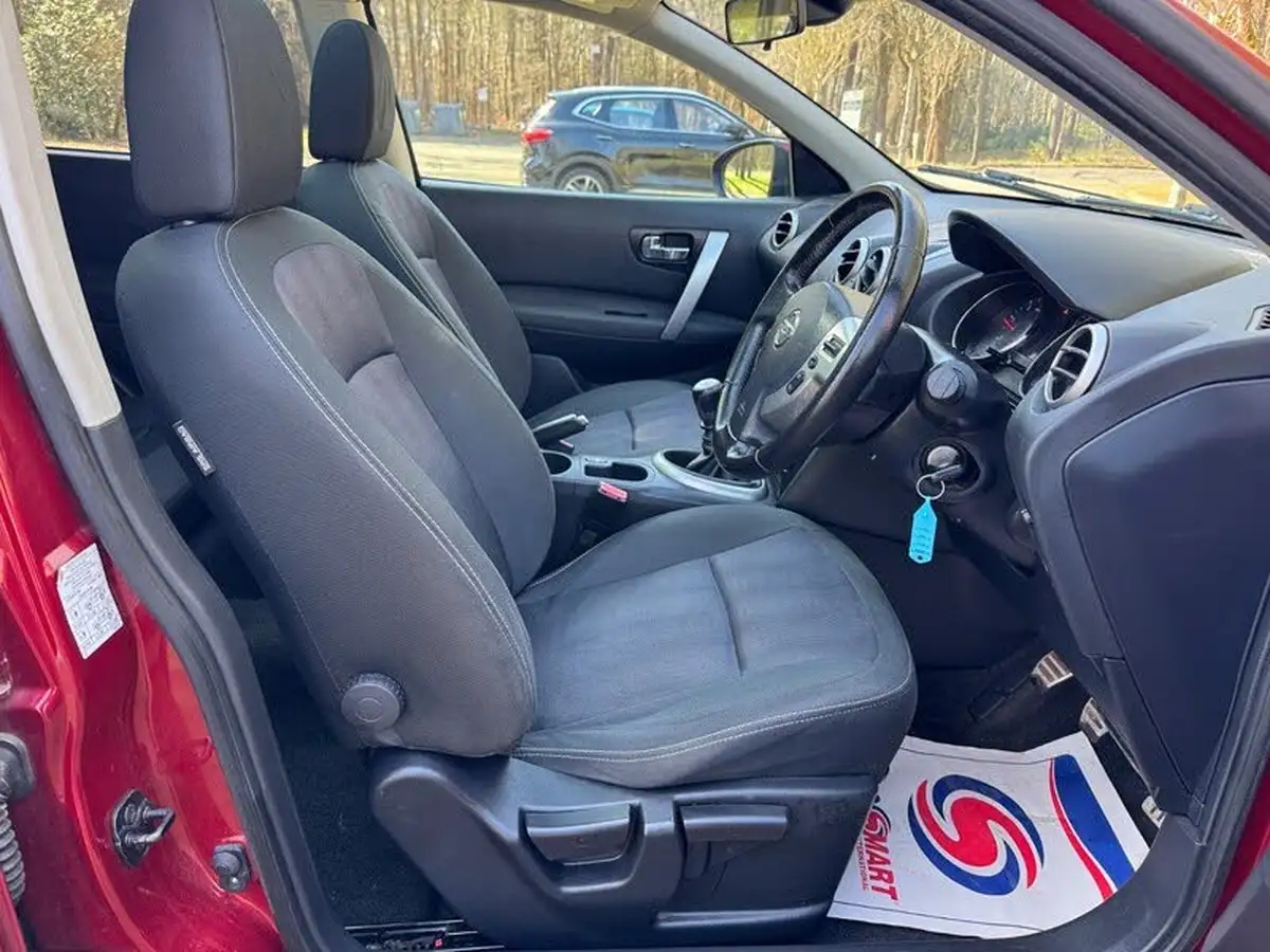 2012-nissan-qashqai-15td-n-tec-big-14