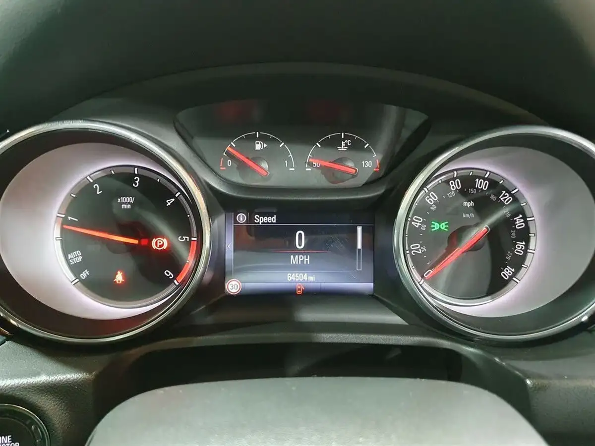 2017-vauxhall-insignia-grand-sport-16td-sri-nav-136ps-ecotec-big-18