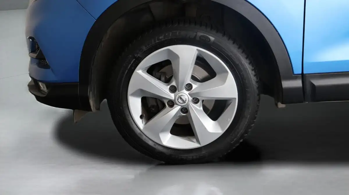 2019-nissan-qashqai-15dci-acenta-premium-17in-alloys-dct-big-18