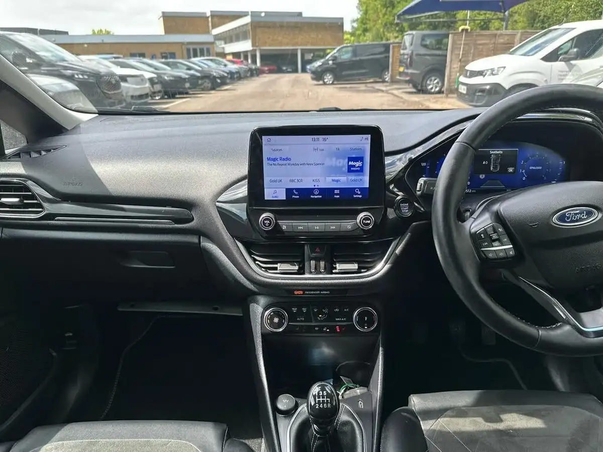 2023-ford-fiesta-10t-titanium-x-125ps-hybrid-mhev-big-18