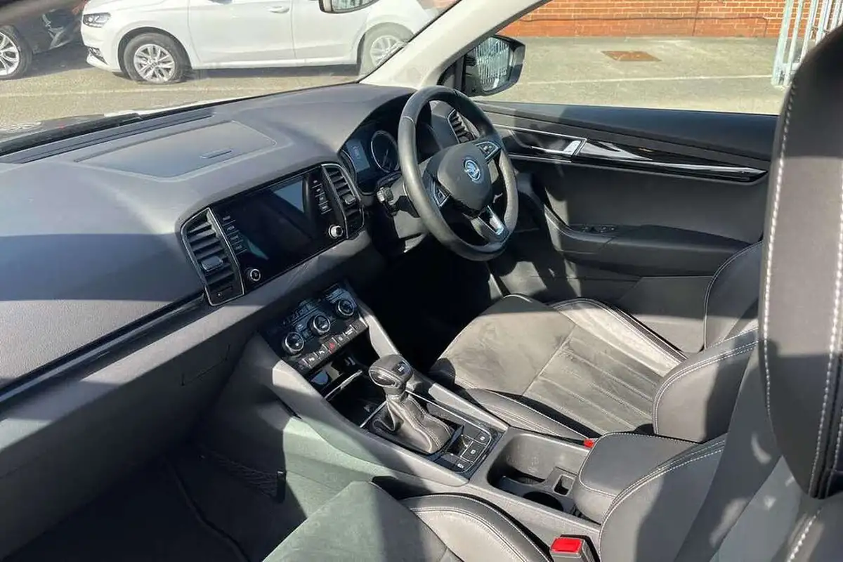 2019-skoda-karoq-10-tsi-se-l-dsg-big-1