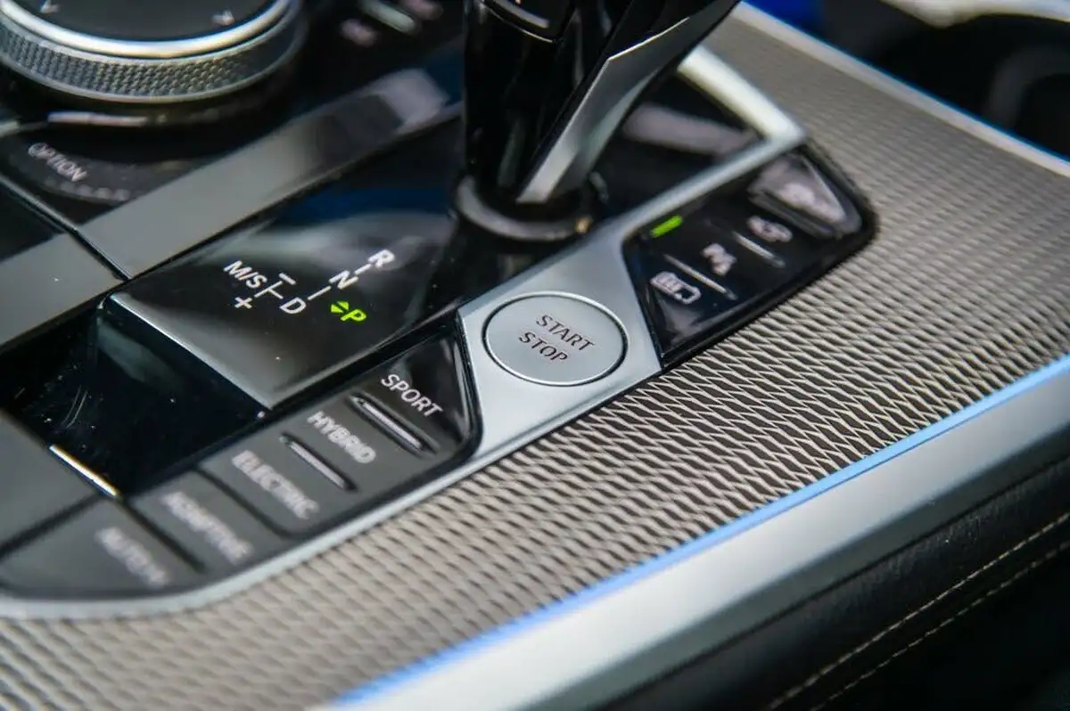 2022-bmw-x5-30-xdrive-45e-m-sport-394bhp-big-32