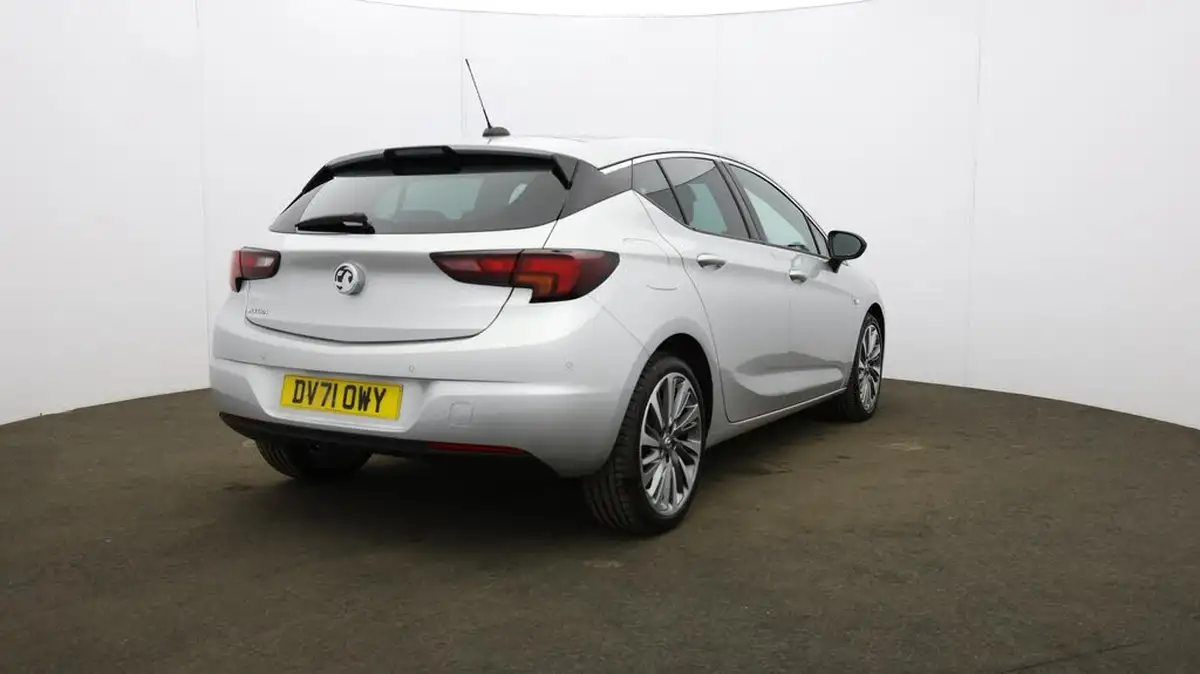 2021-vauxhall-astra-12-turbo-griffin-edition-hatchback-big-59