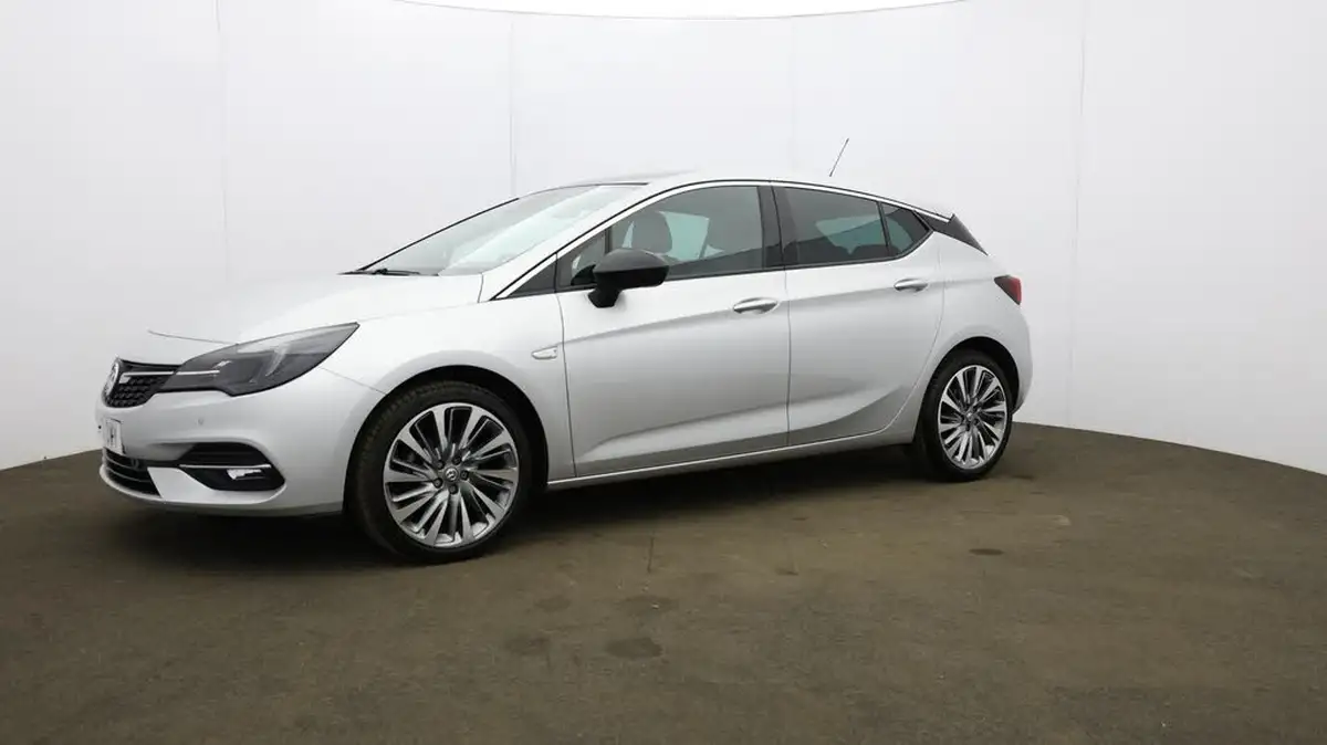2021-vauxhall-astra-12-turbo-griffin-edition-hatchback-big-35