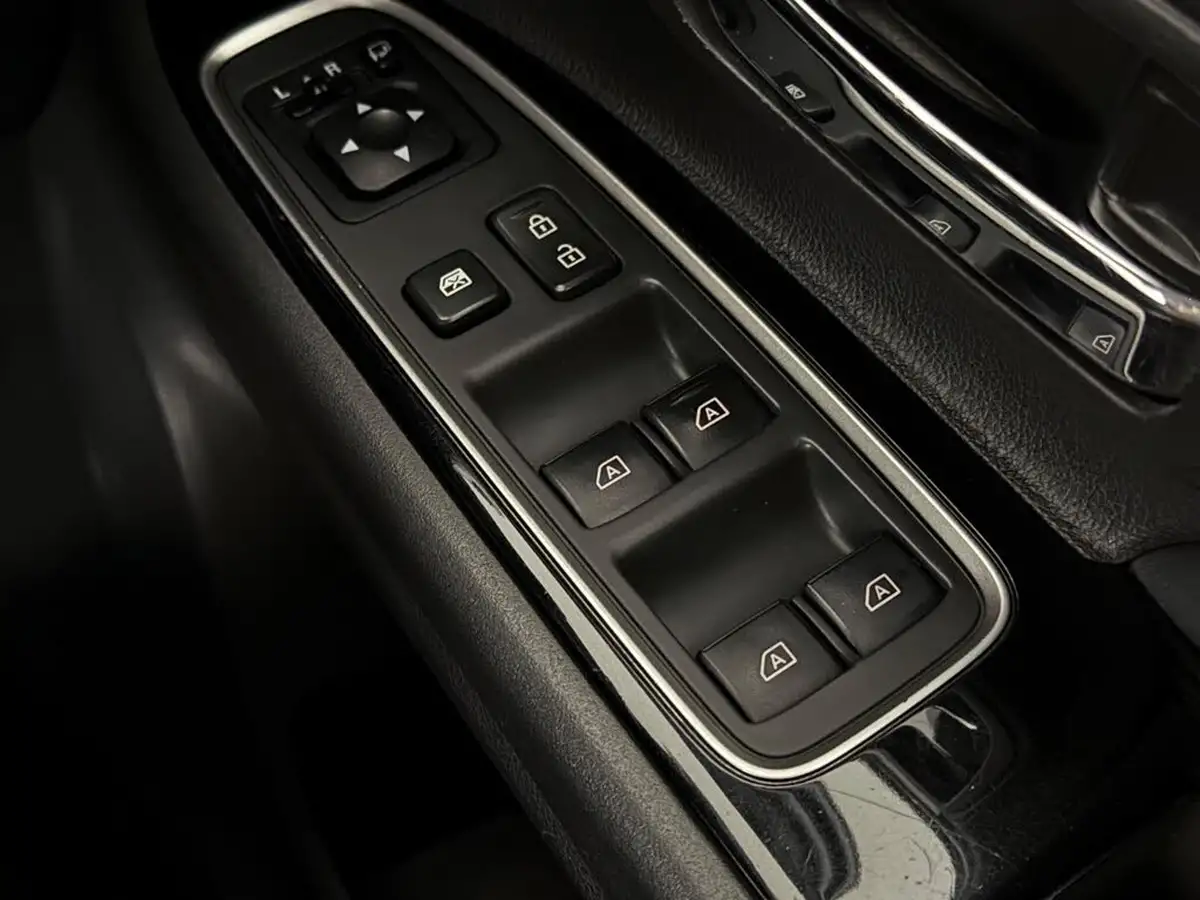 2019-mitsubishi-outlander-24-4h-phev-big-21