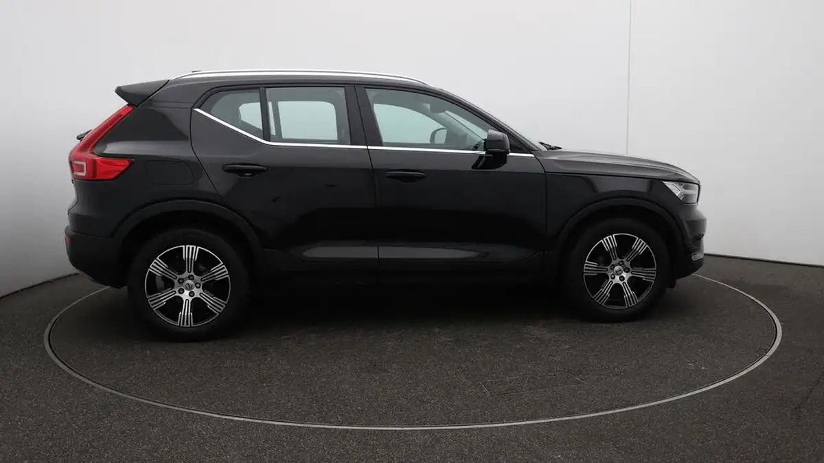 2022-volvo-xc40-15-t3-inscription-big-40