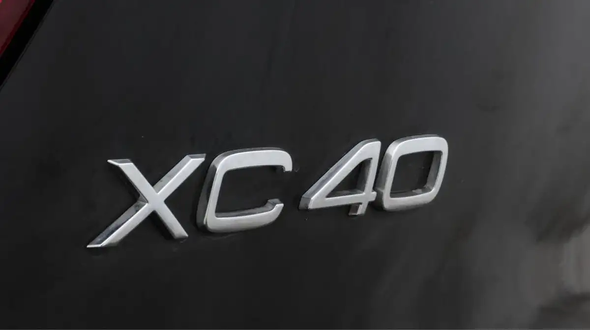 2022-volvo-xc40-15-t3-inscription-big-20