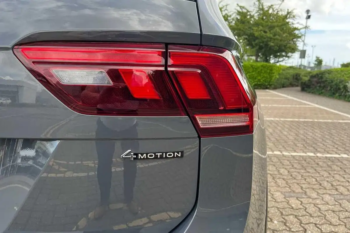 2023-volkswagen-tiguan-20-tsi-r-line-190ps-big-21