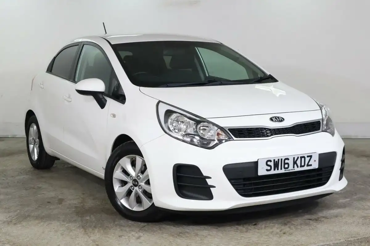 2016-kia-rio-125-sr7-5d-big-0