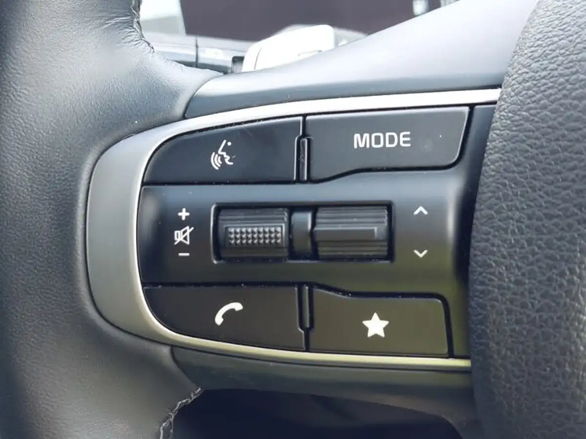 2024-kia-sportage-16-t-gdi-3-207bhp-hev-auto-big-13