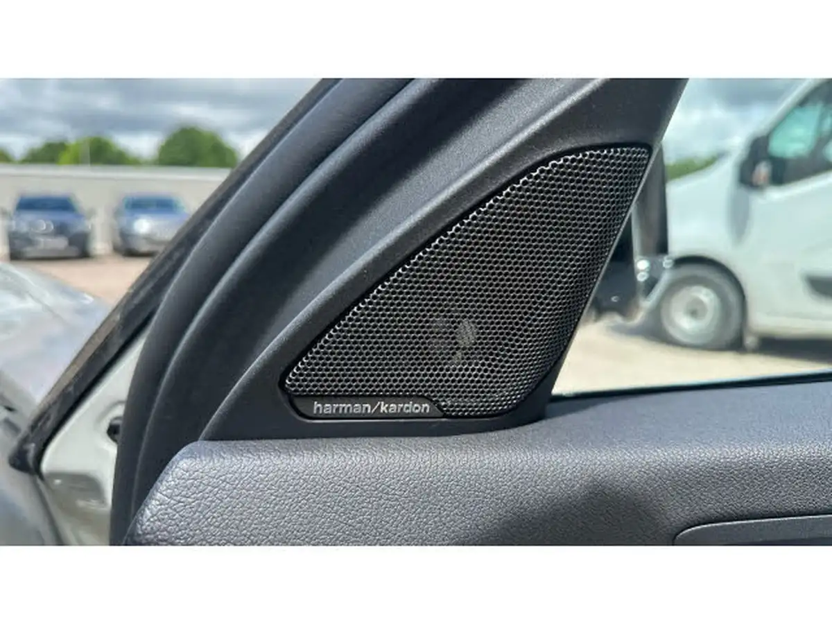 2019-bmw-1-series-20-m135i-xdrive-big-19