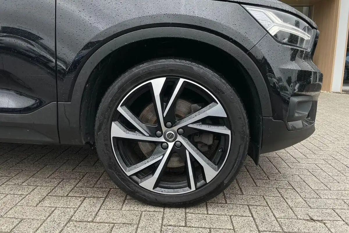 2021-volvo-xc40-15-t5-r-design-pro-262bhp-big-12