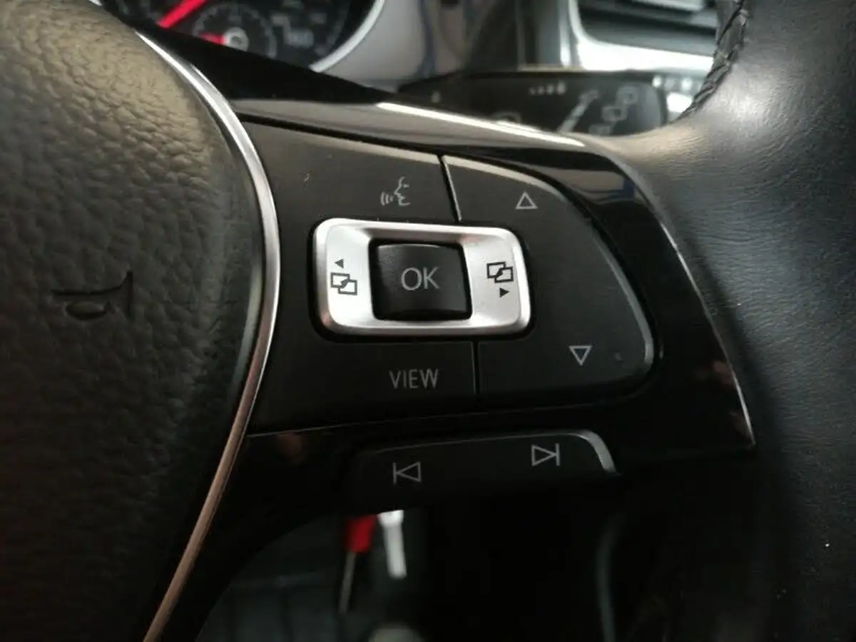 2019-volkswagen-golf-15-tsi-match-edition-150ps-hatchback-big-14