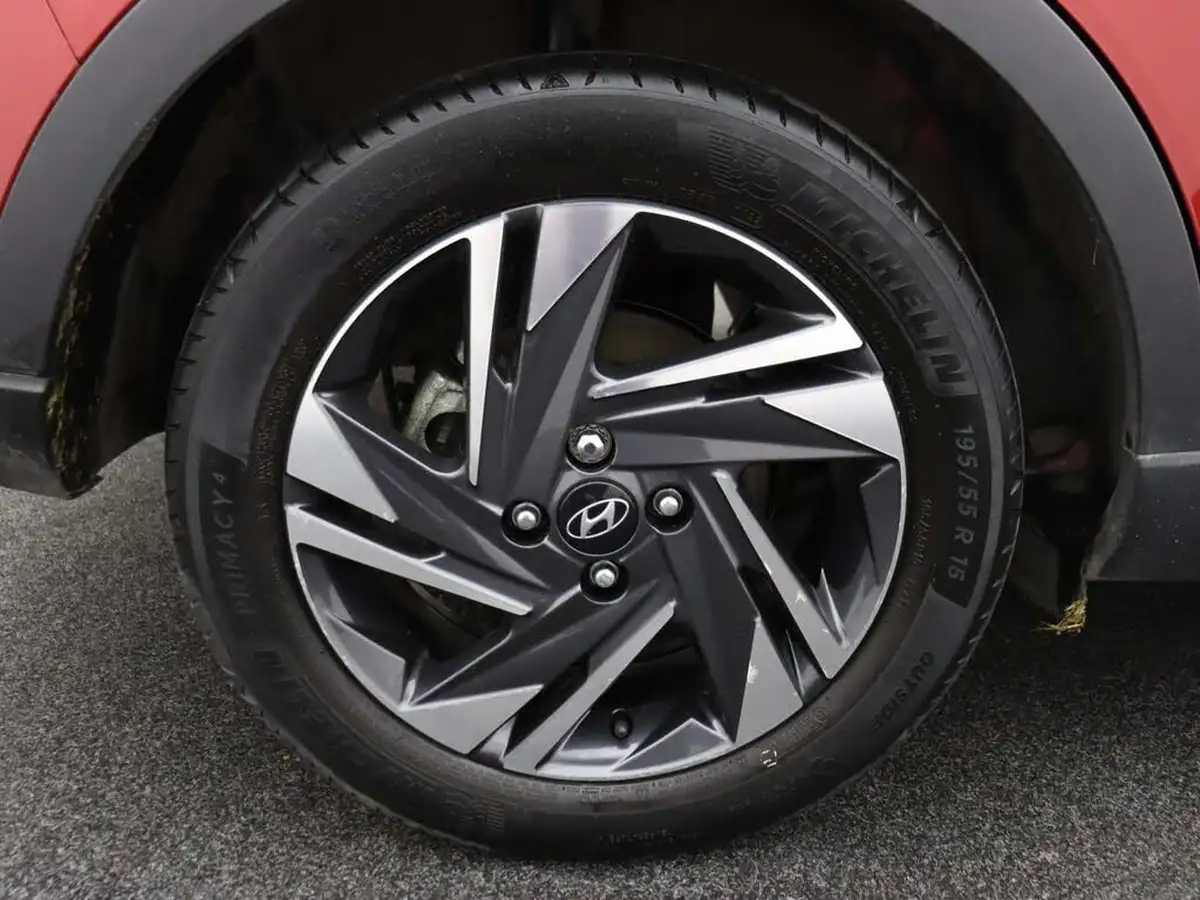 2022-hyundai-bayon-10-t-gdi-se-connect-dct-big-6
