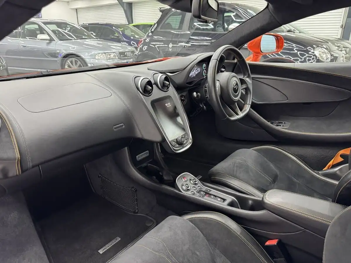2017-mclaren-540c-big-18