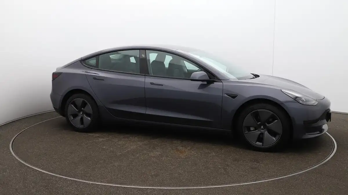 2021-tesla-model-3-e-standard-plus-big-46