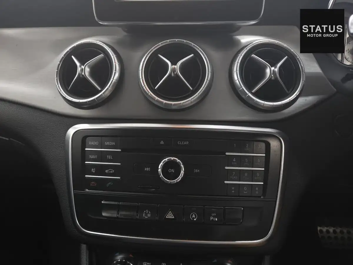 2015-mercedes-benz-c-class-21cdi-c220-amg-line-ss-saloon-4d-7g-tronic-plus-big-22