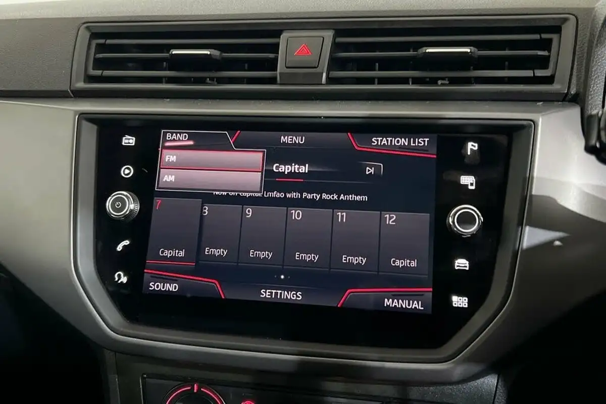 2019-seat-ibiza-10-mpi-se-technology-big-25