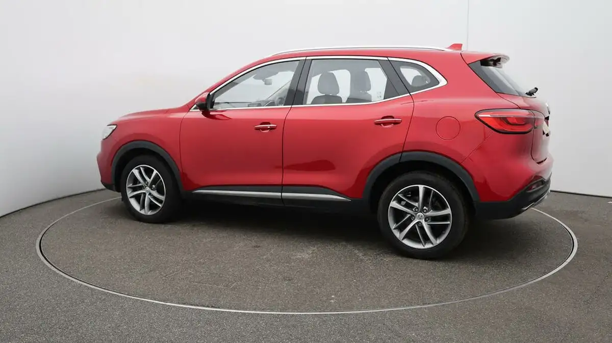 2022-mg-hs-15t-gdi-excite-162ps-big-45