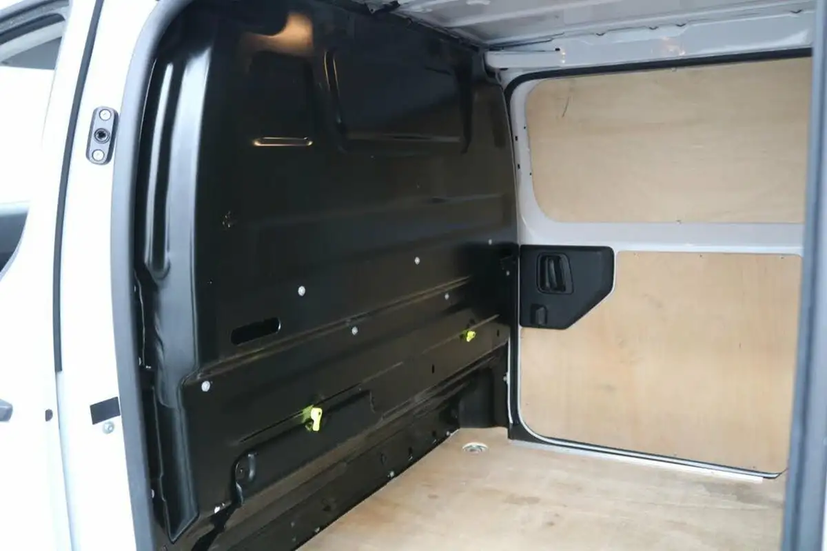 2021-peugeot-expert-e-professional-standard-75kwh-panel-big-13