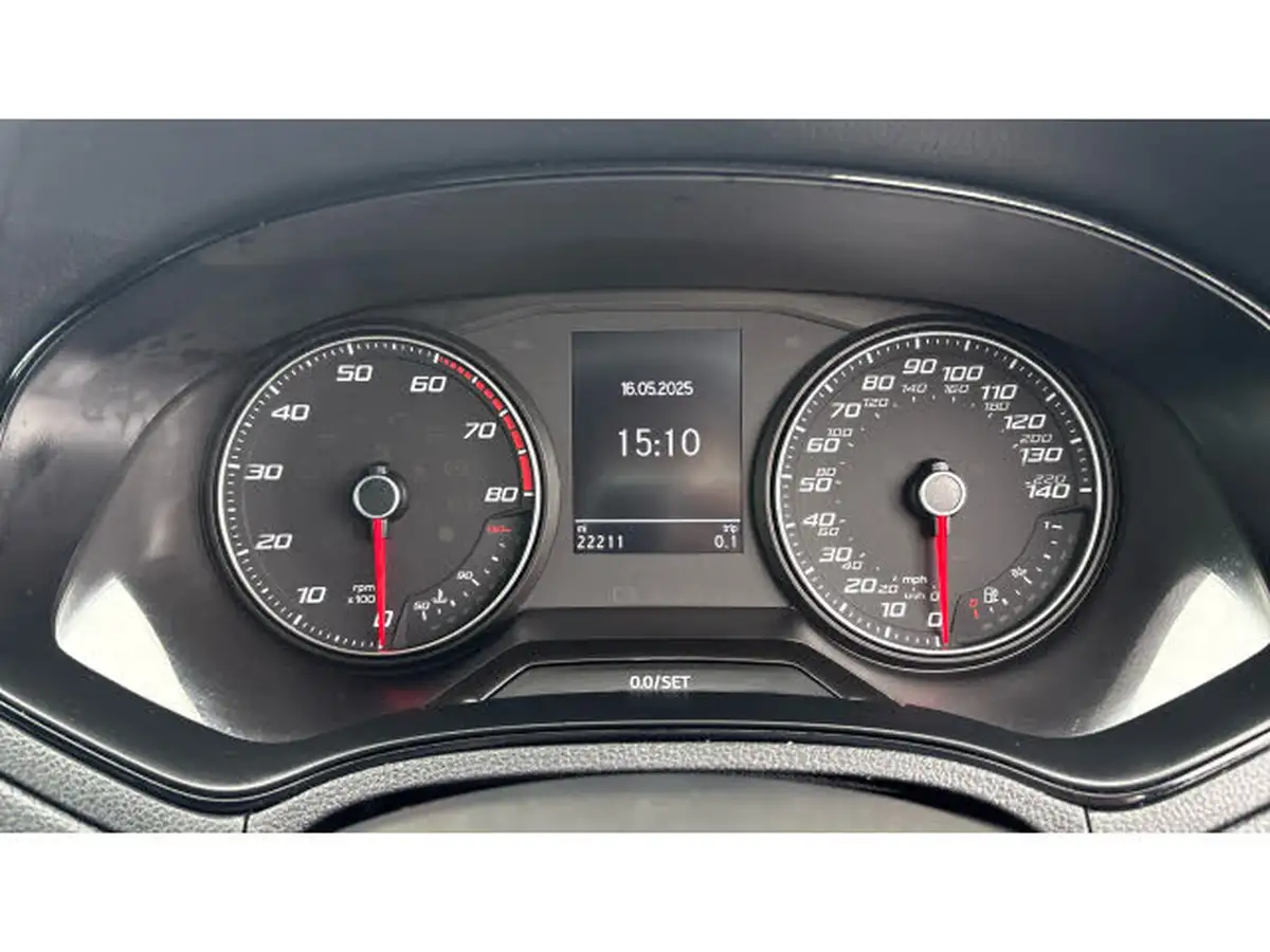 2021-seat-arona-10-tsi-fr-red-edition-big-17
